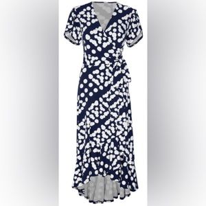 Cabi The Perfect Wrap Dress M 5955